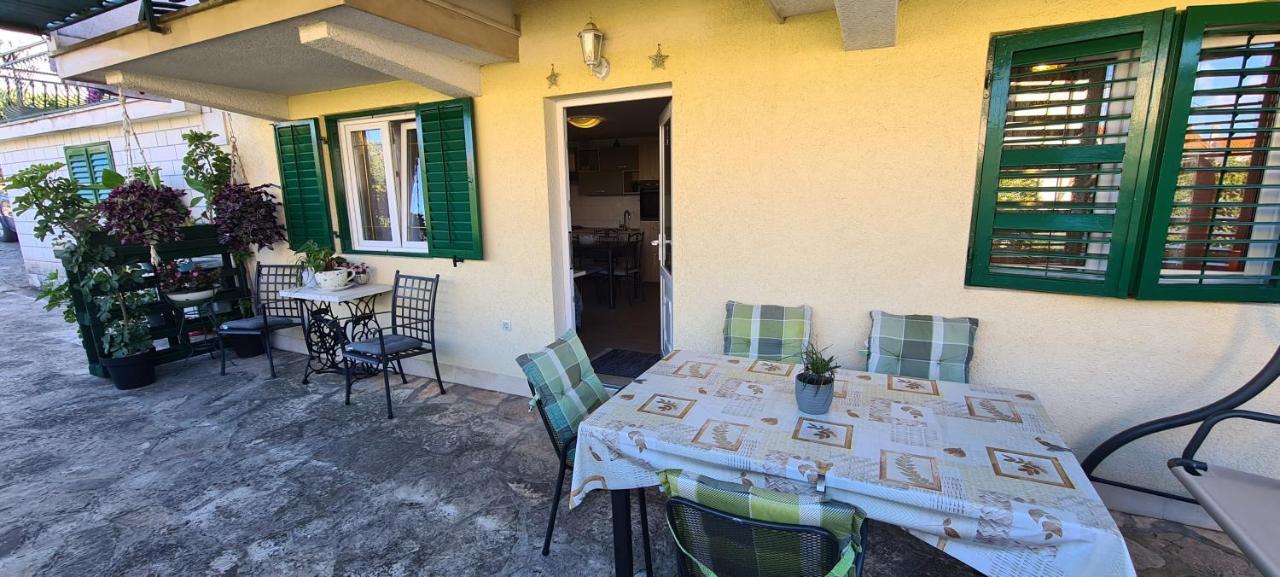 Apartmani Fani Supetar Zewnętrze zdjęcie
